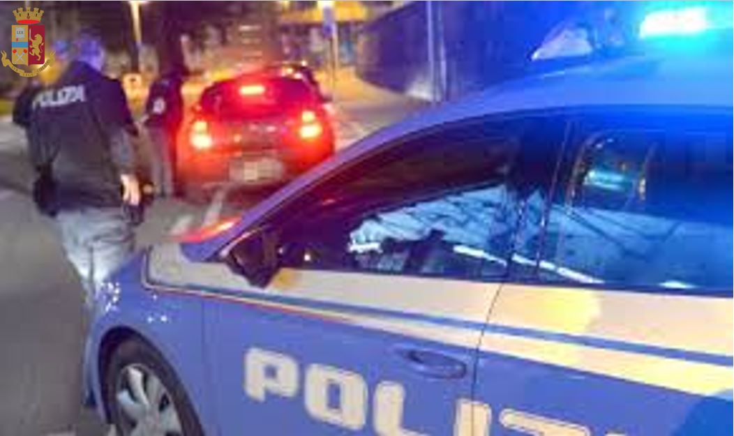 Trovato con dei grimaldelli in auto, 49enne denunciato a Varese