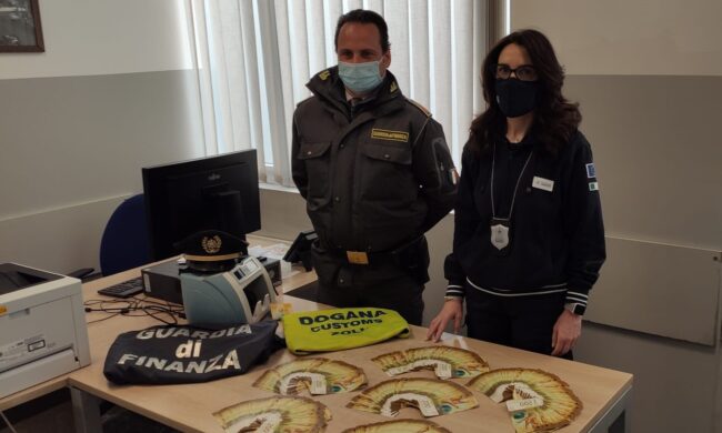 Al valico con 120mila franchi non dichiarati nel bagagliaio