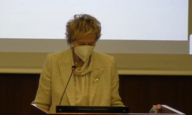 Centri vaccinali massivi, previsti anche centri mobili. Fontana: “Ora serve cambiare passo sull’arrivo dei vaccini”
