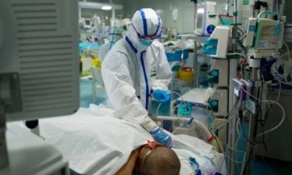 Lo sfogo di un’anestesista di Saronno: “Quanto dovremo resistere ancora?”