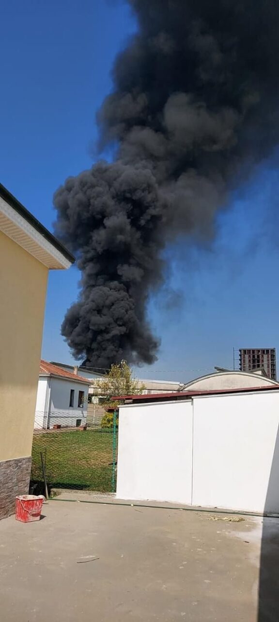 Incendio nel deposito degli autobus di Caronno Pertusella