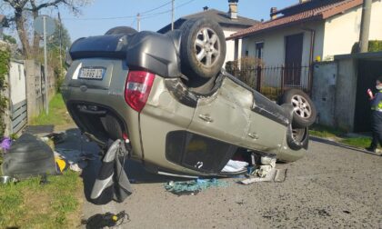 Incidente a Gorla Minore, auto ribaltata