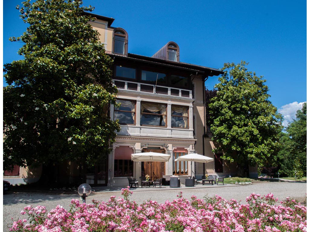 Focolaio nelle Residenze Villa Molina: su 18 ospiti 16 positivi. Sopralluogo di Ats