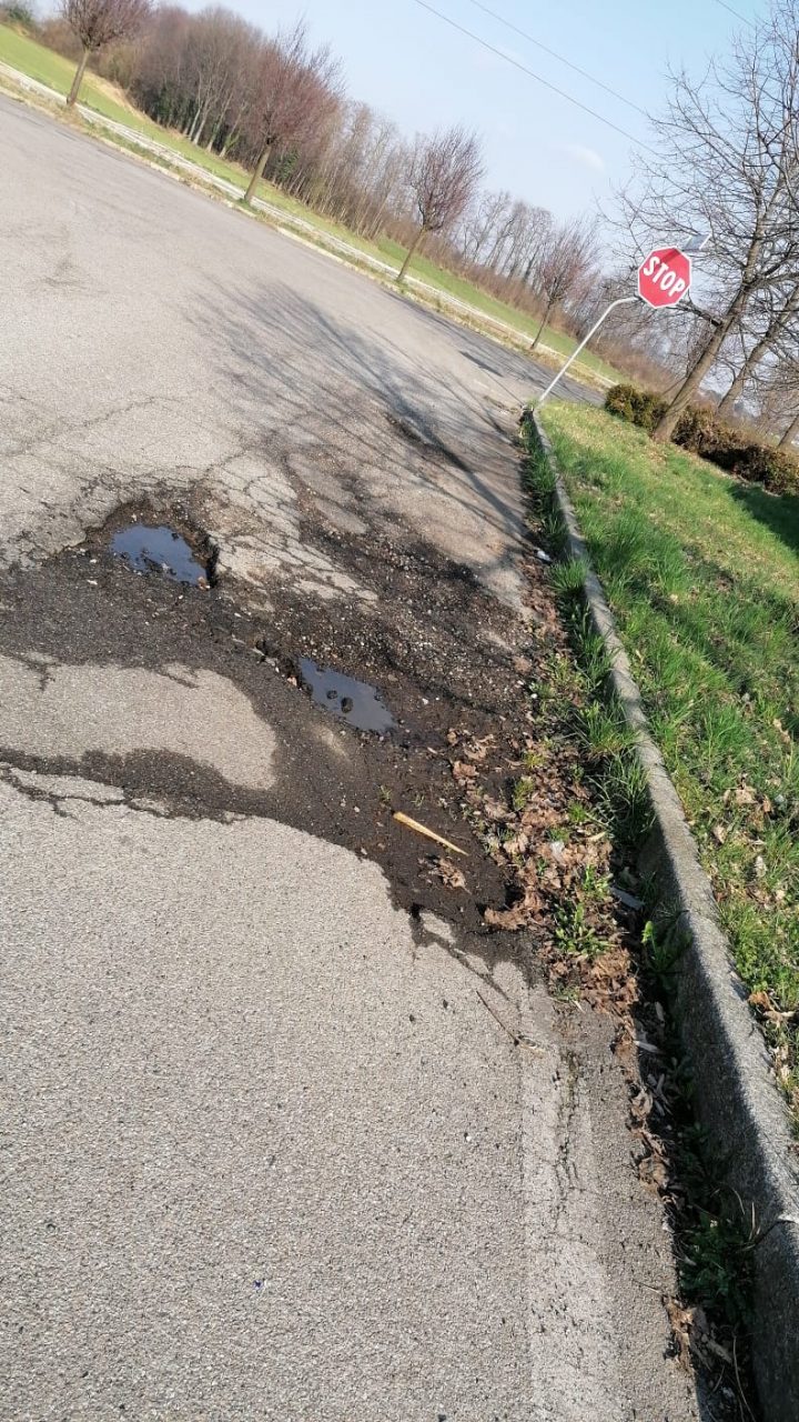 Strade gruviera, le minoranze chiedono interventi urgenti