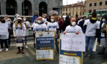 Ambulanti in piazza a Varese, Saronno in Azione: "Si può riaprire il 15 maggio, ecco come"