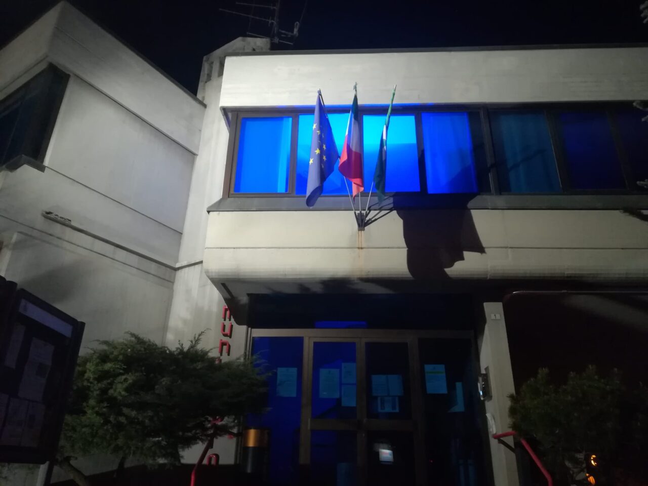 Il Comune si illumina di blu per la giornata mondiale dell’autismo