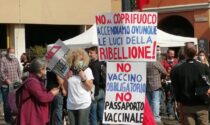 25 aprile a Saronno: in piazza (anche) contro coprifuoco e vaccini obbligatori