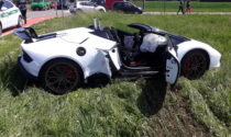 Si schianta con la Lamborghini a Lonate, le foto dell'incidente