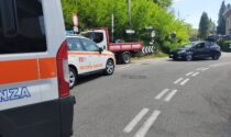 Incidente tra auto e moto alla curva di via Foscolo ad Abbiate