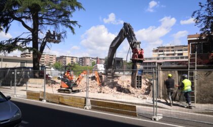 Ruspe in via San Francesco a Saronno: lì sorgerà un nuovo supermercato