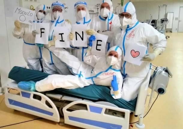 Torna a casa l’equipe della Sette Laghi in servizio all’Ospedale in Fiera