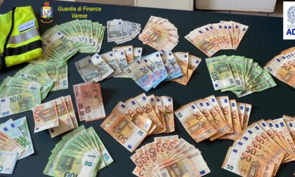 In un bagaglio oltre 16mila euro in contanti non dichiarati: tedesco sanzionato