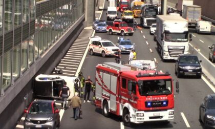 Incidente in A8 all'altezza di Olgiate Olona, auto si ribalta