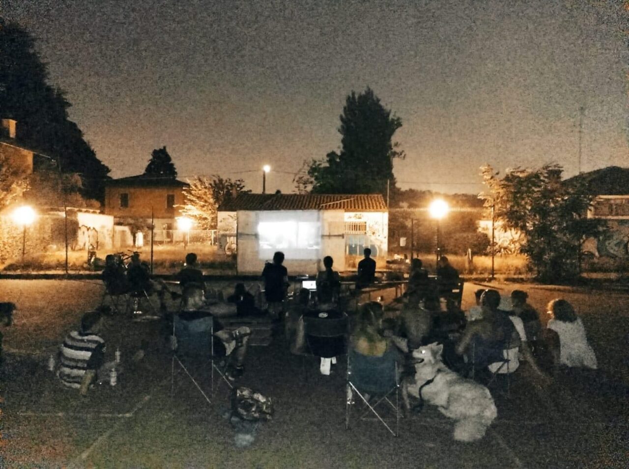 Tornano i film dei TeLos al parchetto di via Da Vinci a Saronno