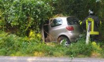 Auto fuori strada a Pianbosco, arriva anche l'elisoccorso