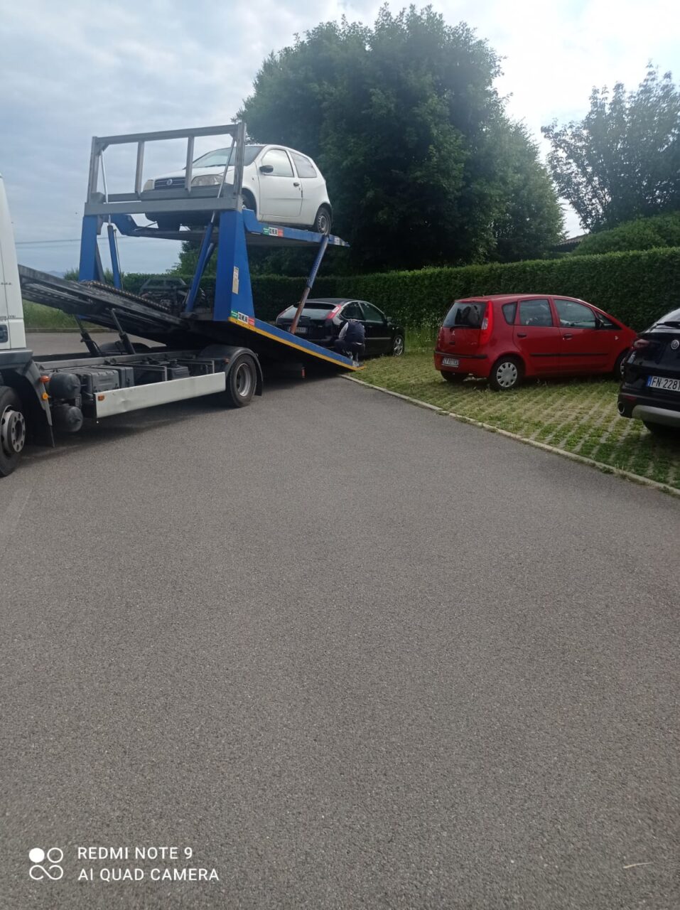 Cislago, rimossi altri veicoli abbandonati