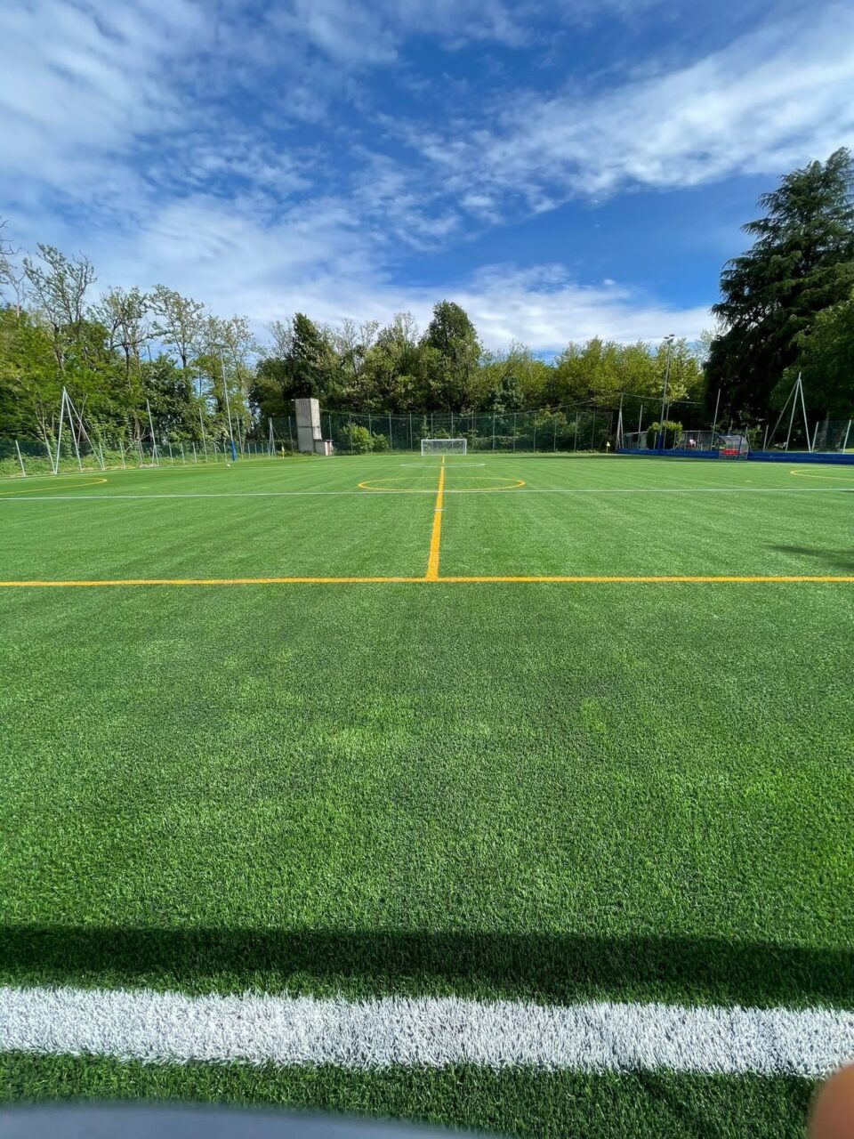 Gerenzano, nuovo campo in sintetico a nove