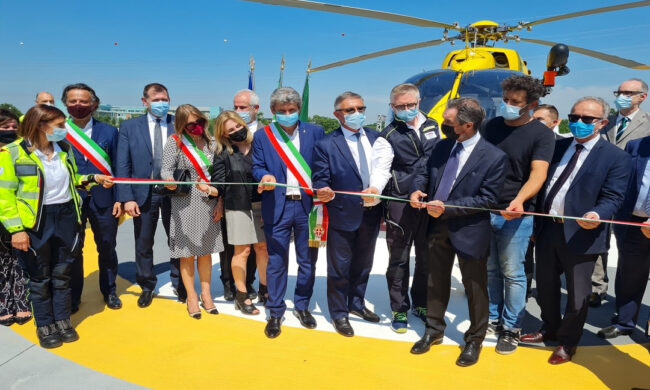 Fontana: “Vaccini anche ai turisti se ci sono le dosi”