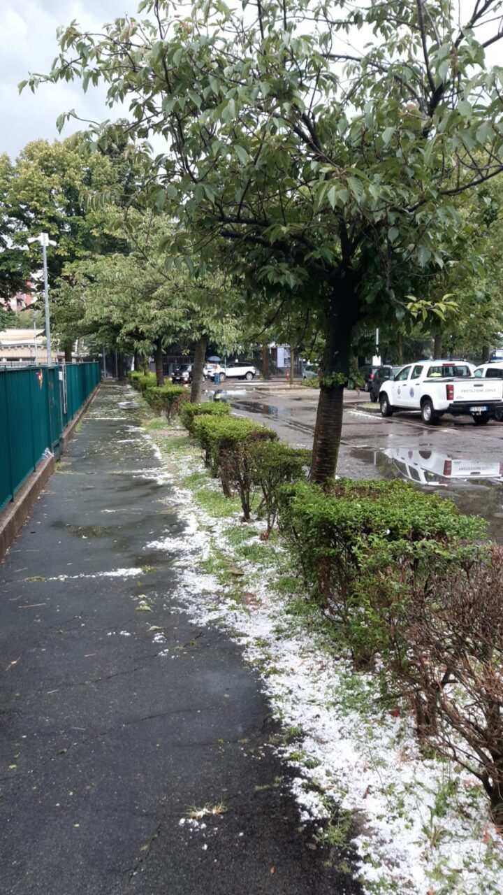 Violenta grandinata su Saronno