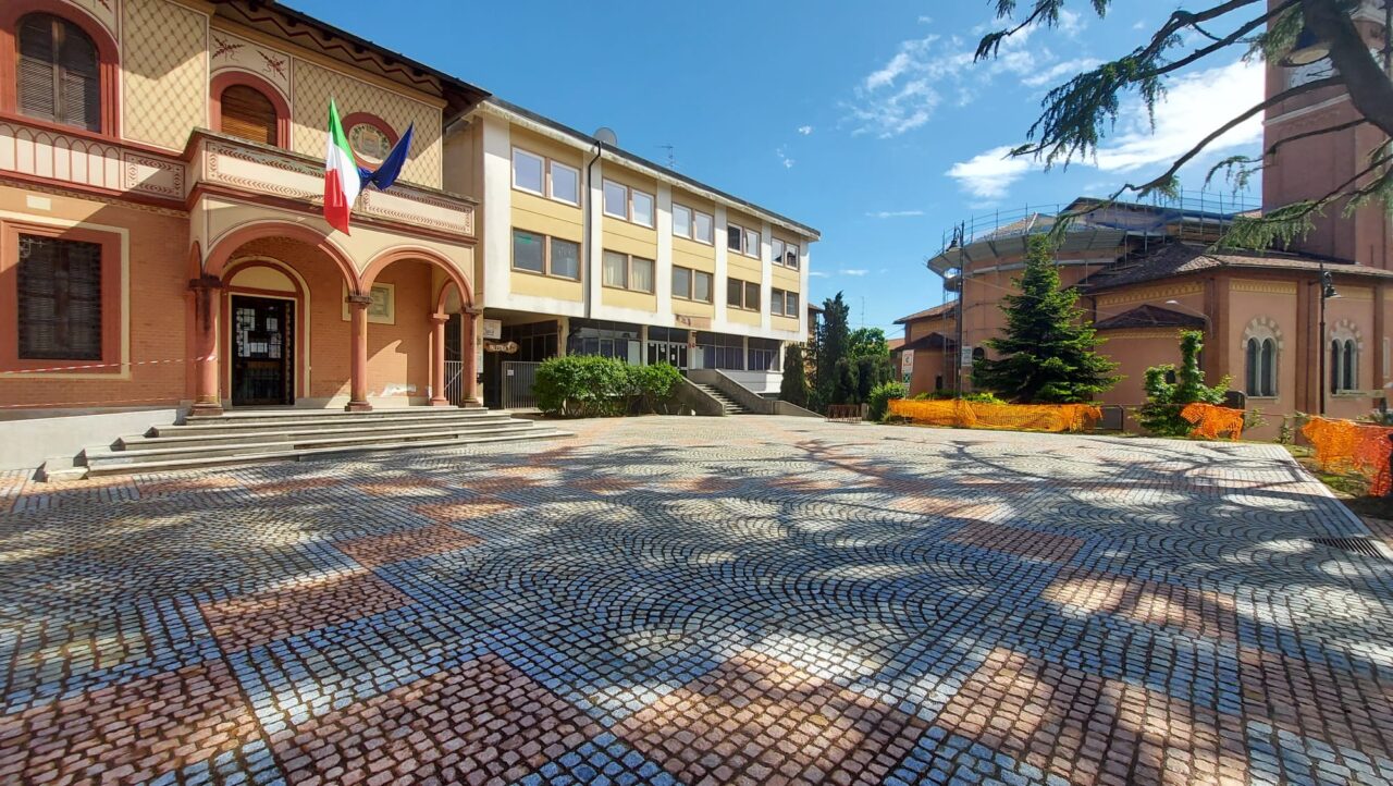 C’è la partita: rinviata a settembre l’inaugurazione della piazza Unità d’Italia