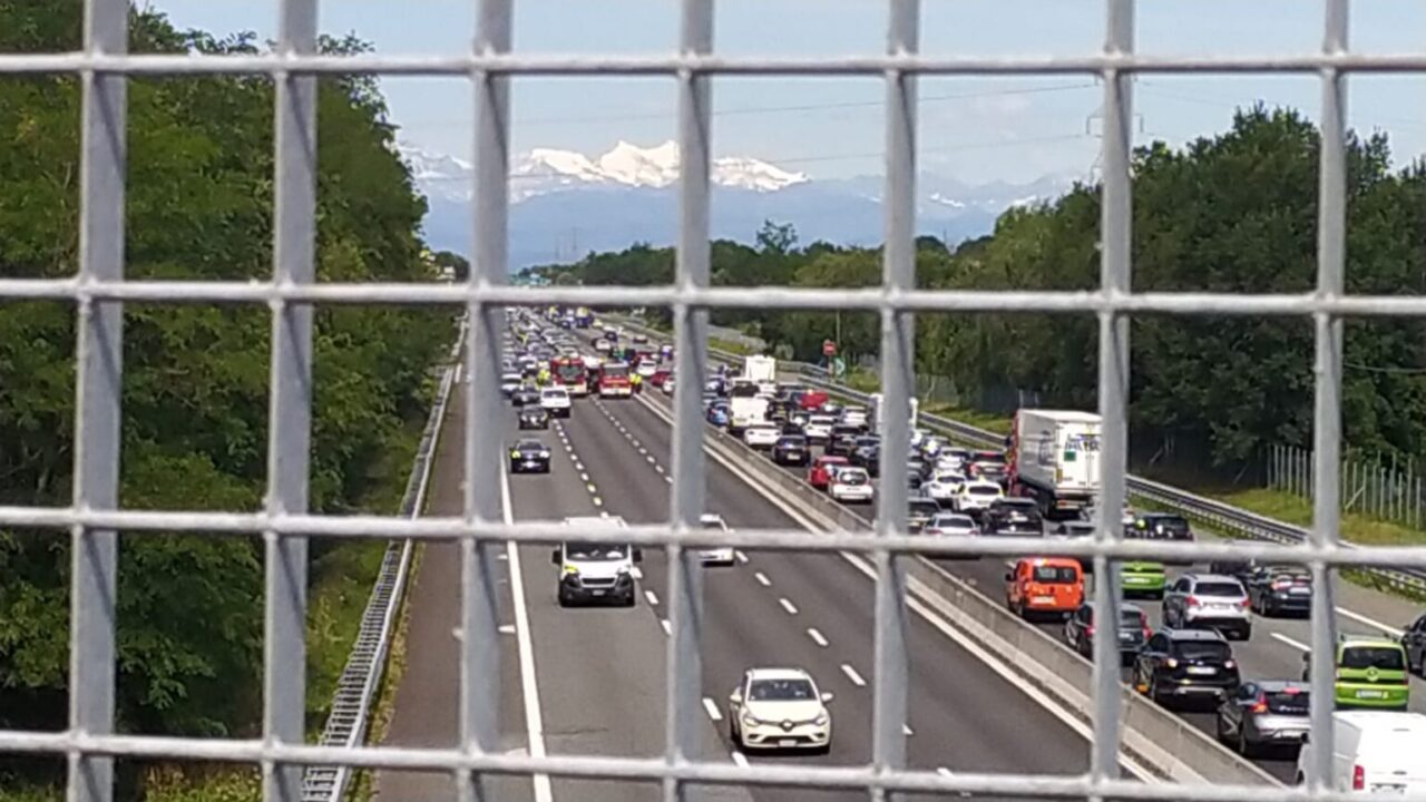 Asfaltature in A8: gli orari di chiusura dell’autostrada