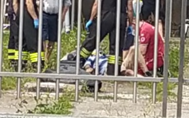 Anziano cade vicino al capannone a Rescaldina, arrivano ambulanza e pompieri