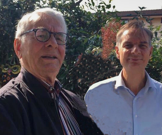 Grazie a un trapianto di rene a 82 anni ha donato la vita al figlio 53enne per la seconda volta: «Ora è un leone»