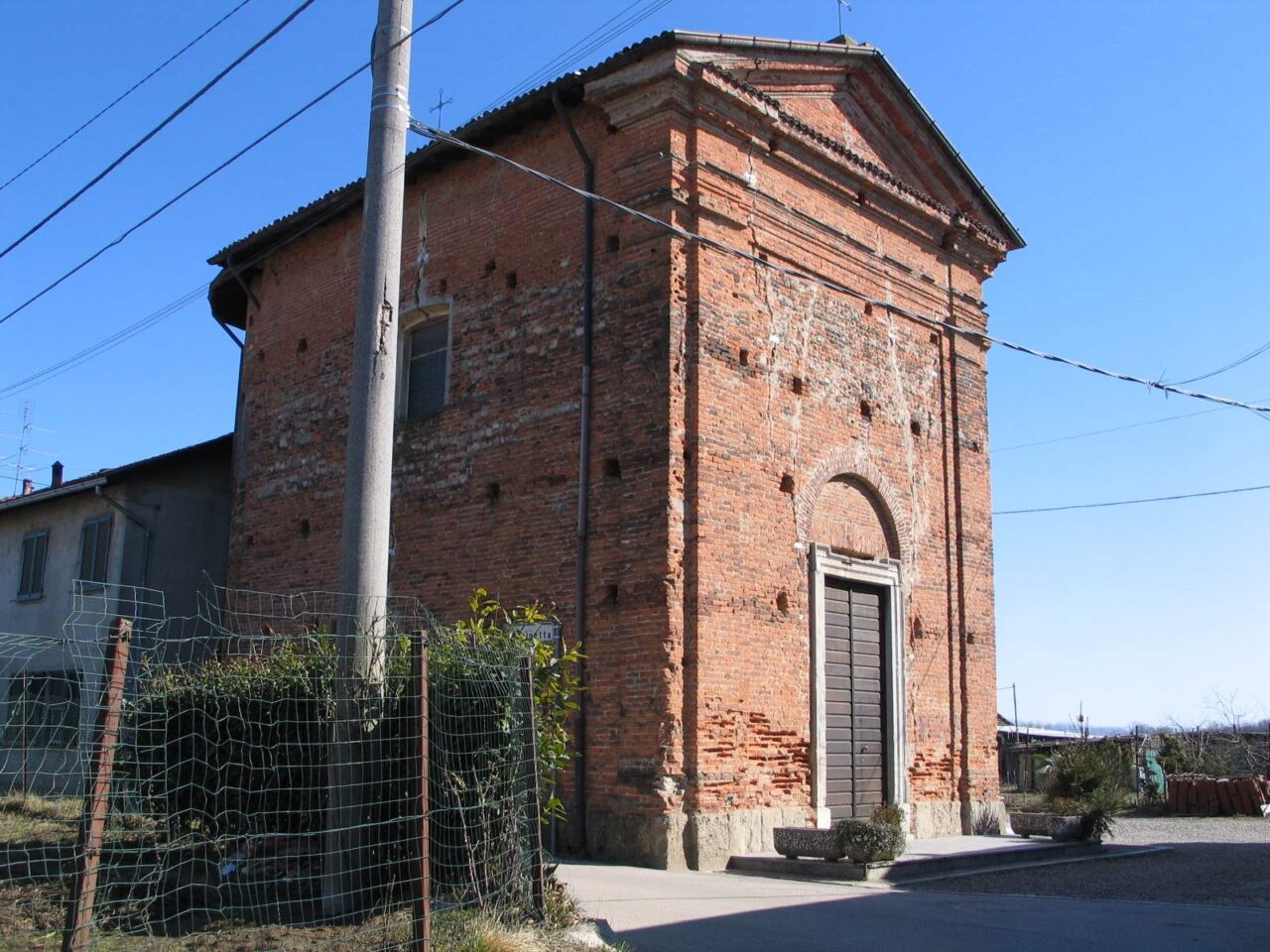 Continuano i lavori alla chiesa di Abbiate e si pensa al restauro di quella di S.Bernardo