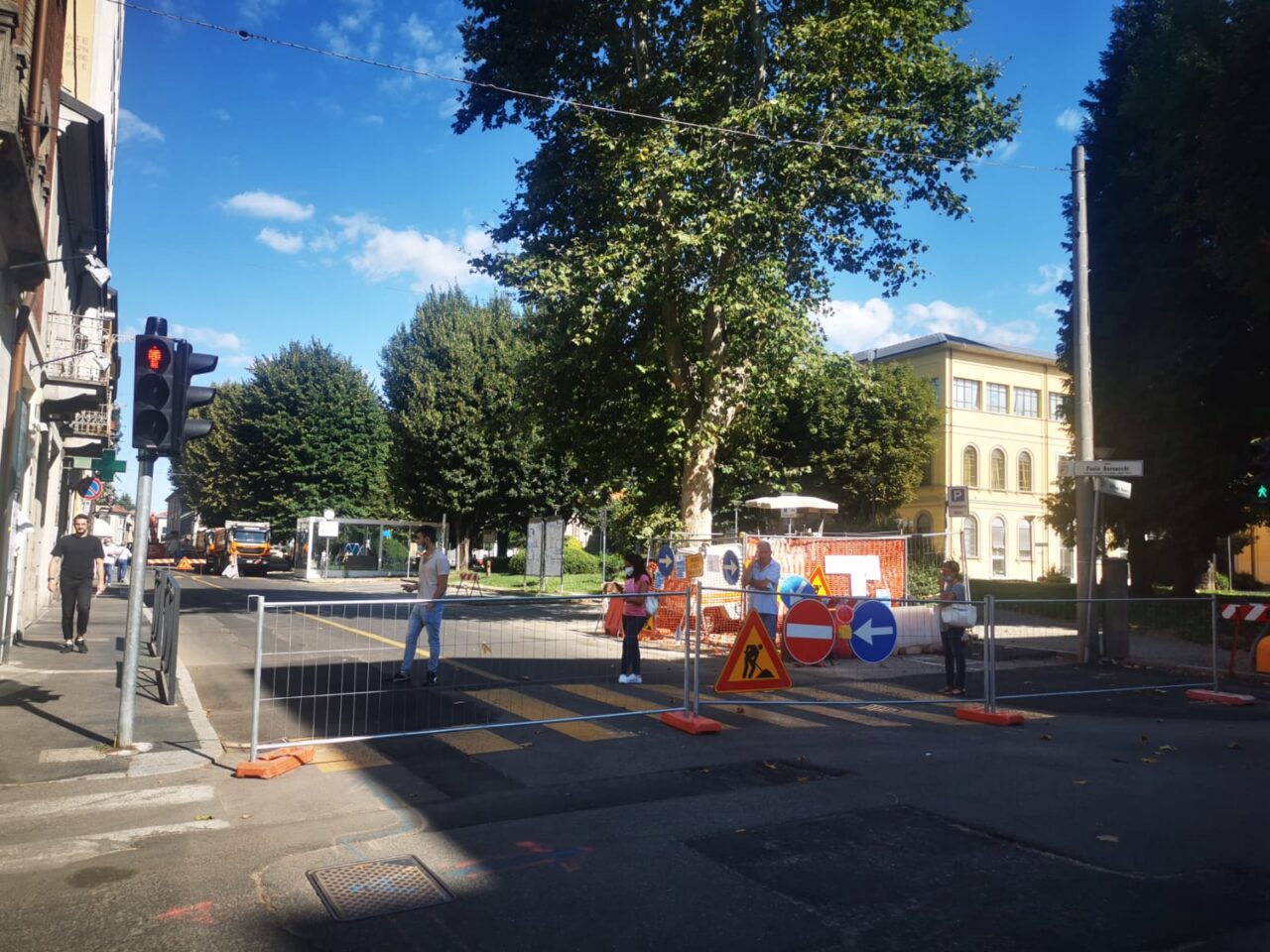 Cavalotti diffida il Comune: “Bloccate il cantiere, vogliamo garanzie per gli alberi della piazza”