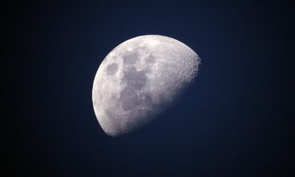 Sguardi al cielo: domani la Luna Blu (che no, non cambierà colore)