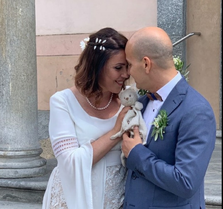 Sara e Michele si sposano il giorno  in cui la figlia avrebbe compiuto tre anni