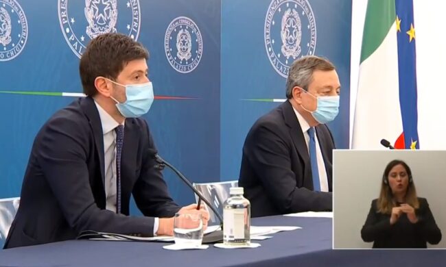 Terza dose, l’ok di Speranza: “Partiremo entro settembre”