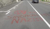 "I Vax uccidono" e "sindacalisti nazisti": le scritte della vergogna davanti alla CGIL di Lomazzo