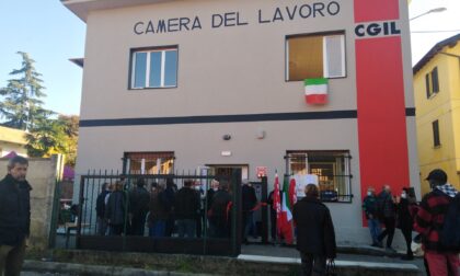 Cgil, dopo l'attacco alla sede di Roma inaugurata quella rinnovata a Tradate