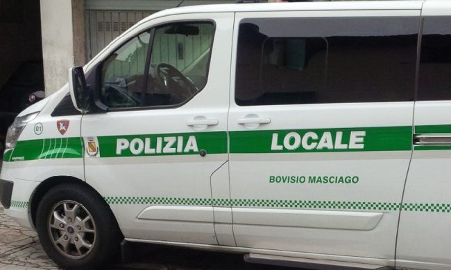 Cislago, perde il borsello e lo ritrova grazie ai vigili