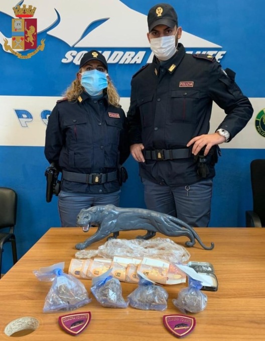 Spaccio, arrestato un 30enne dalla Polizia di Stato