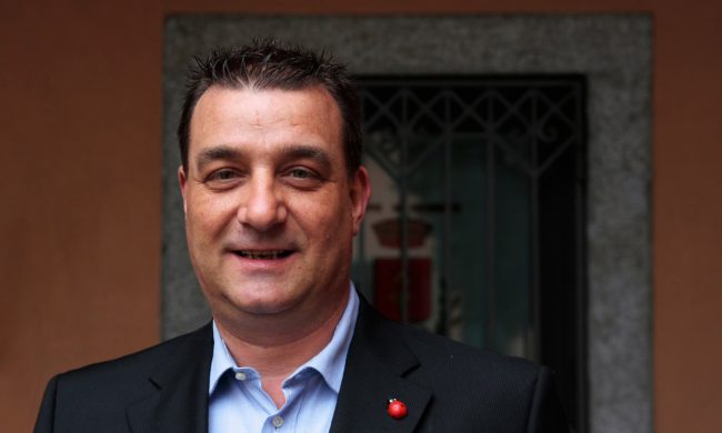 Consigliere comunale (e vigile a Tradate) in tribunale con l’accusa di diffamazione aggravata
