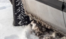 Scatta l’obbligo di catene a bordo o pneumatici invernali: ecco su quali strade