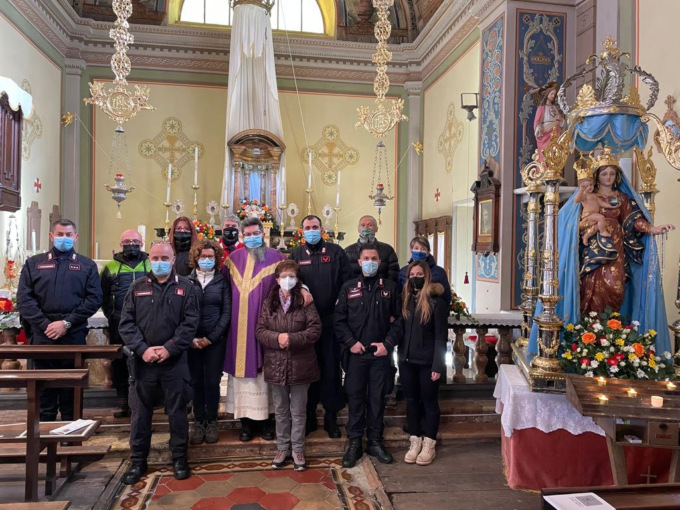 Messa nella chiesa dei Santi Marino e Barnaba