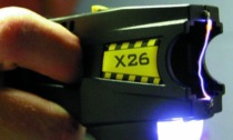 Sicurezza, in Lombardia arriveranno le "stun gun"