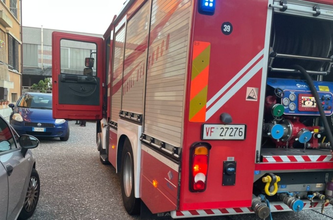 Vigili del Fuoco a Castellanza: perdite di gas in un condominio