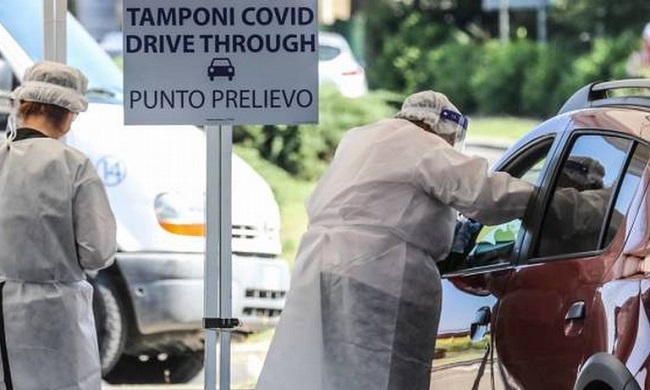 Troppo vento, si ferma il centro tamponi di Laveno