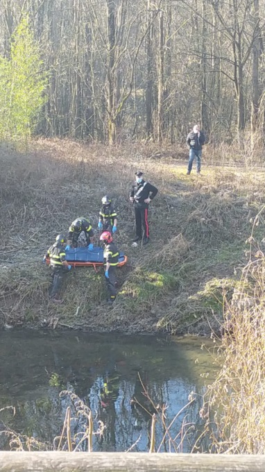 Trovato un cadavere tra le acque dell’Olona