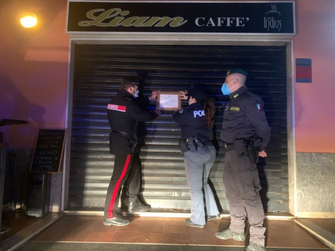 Chiusi i “presidi della ‘ndrangheta”: licenza sospesa al One Shot di Cadorago, revocata al Liam Cafè di Cirimido