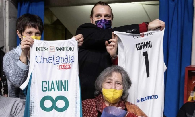 Addio a Mara Corsolini, moglie dello storico Gm della Pallacanestro Cantù