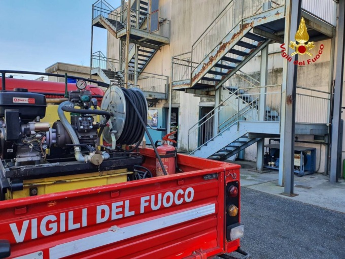 Friggitrice in fiamme a Germignata, due persone in ospedale