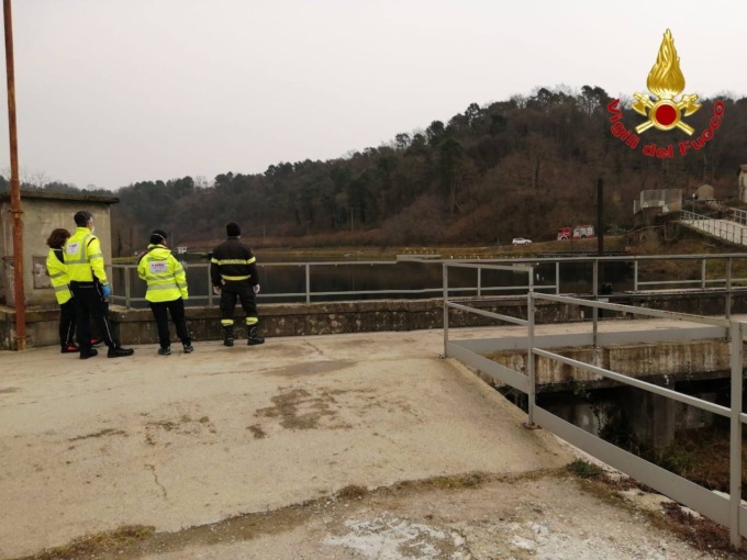 Affiora un cadavere nella diga del Panperduto