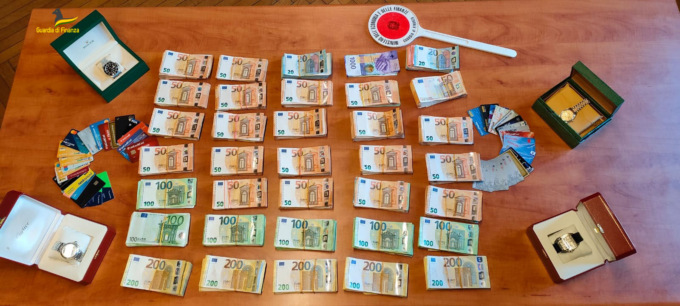 Frode fiscale, sequestri fra Varese, Milano e Brescia per oltre 5,5 milioni di euro