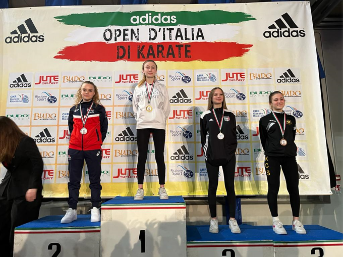 Karate: la saronnese Alessandra Bossi vince l’Adidas Open d’Italia
