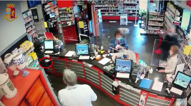 Rapine in farmacia: un protocollo per installare telecamere e allarmi